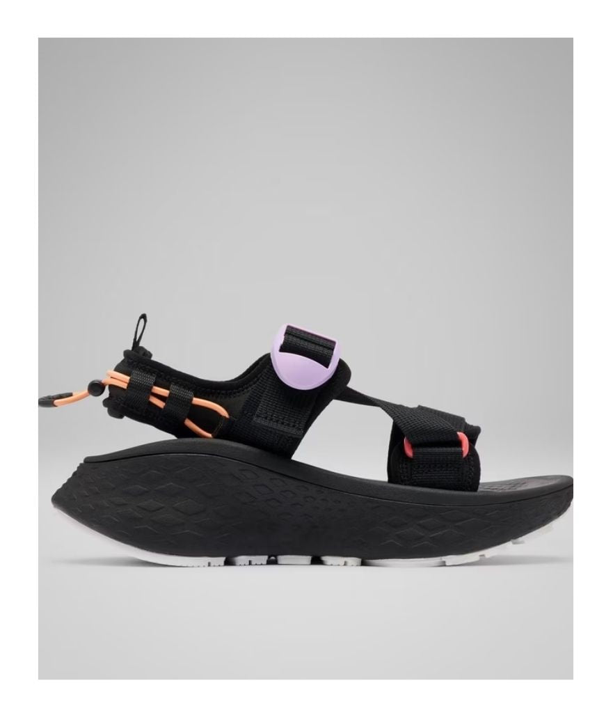 KONOS ELEVATE™ STRAP SANDAL WOMEN'S - BLACK, HYDRANGEA